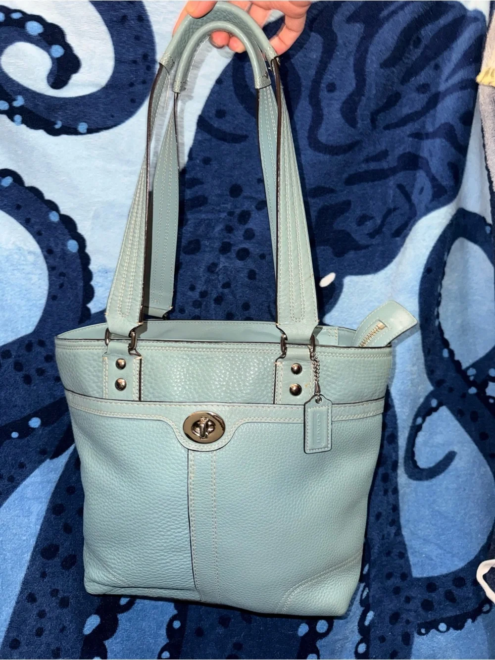 Coach Hampton Turnlock Tote Bag Pebbled Leather